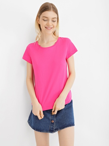 T-shirt with round collar