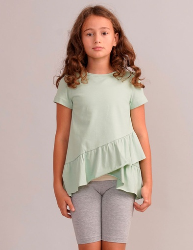 T-shirt with asymmetrical bottom